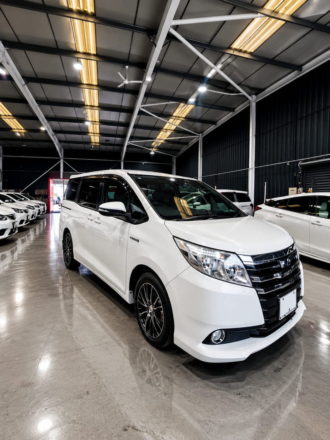 2017 Toyota Noah — White